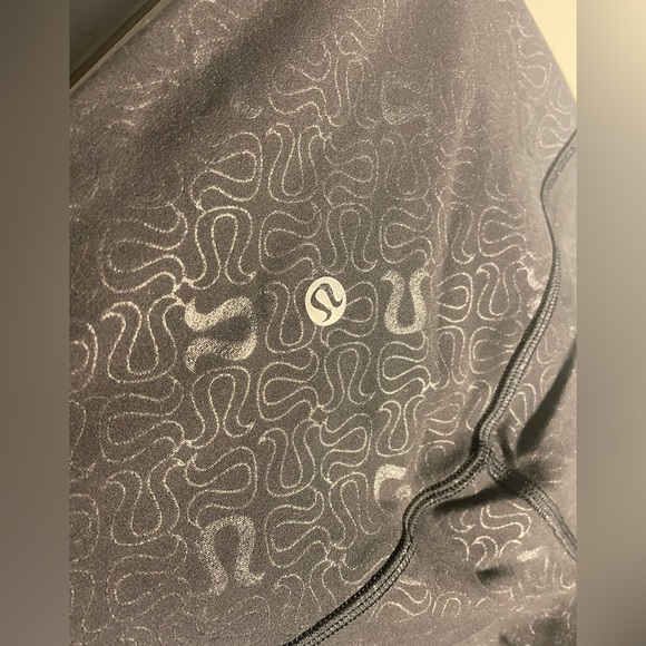 Black Lululemon Align Leggings - Picture 3 of 5